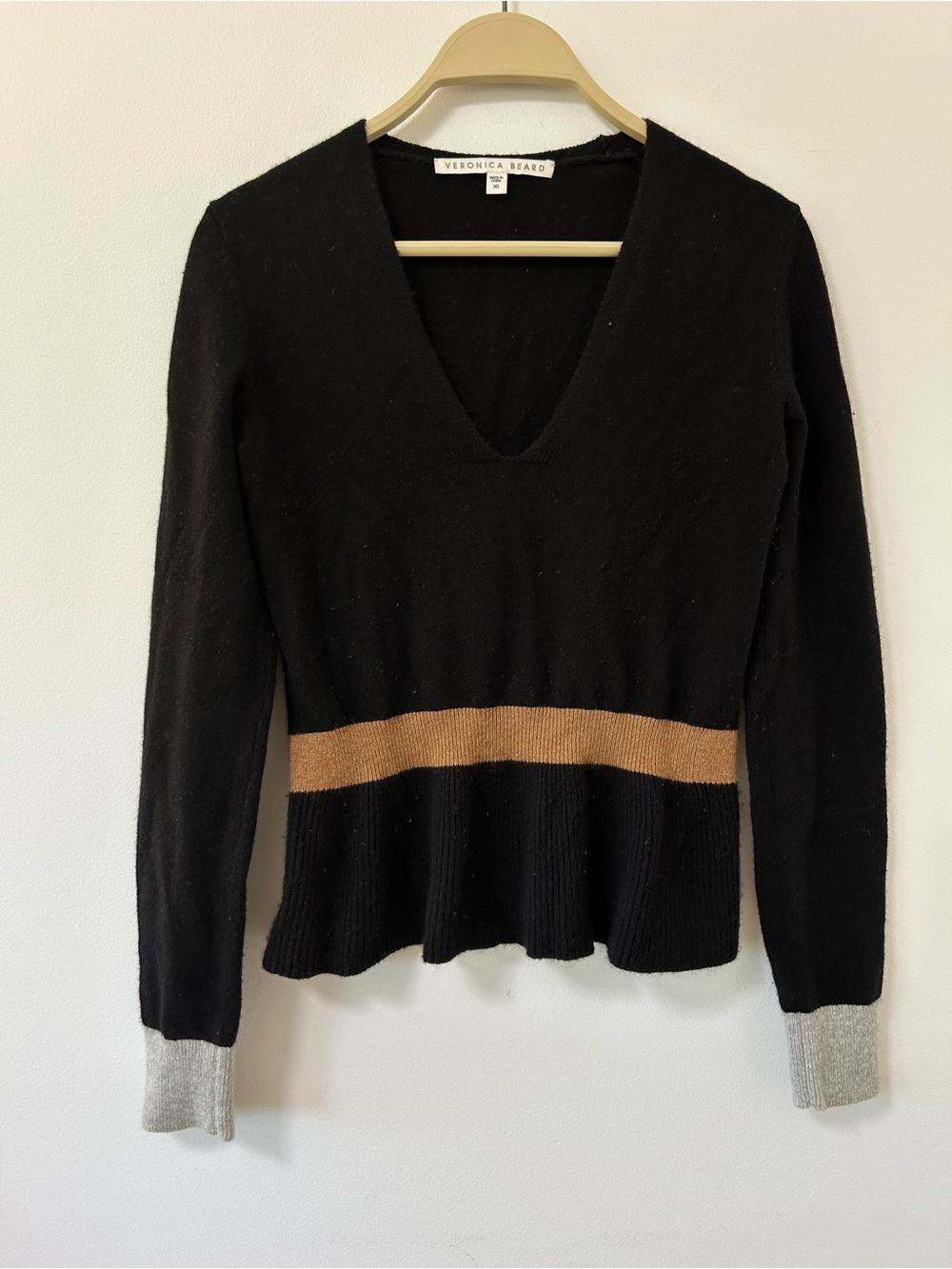 Veronica Beard Black V-Neck Sweater with Camel Waist Stripe cashmere XS